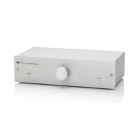 V90 integrated stereo amplifier
