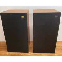 MA4 stand mount speakers