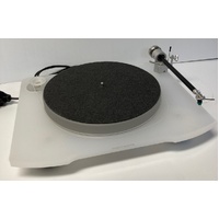 TT15S1 belt-drive turntable