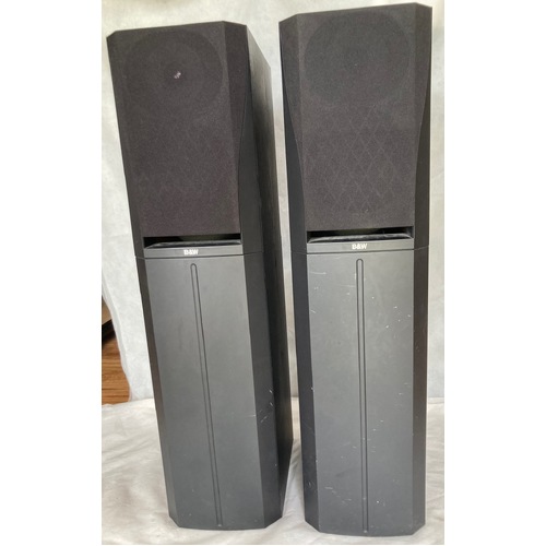 DM305 floorstanding speakers